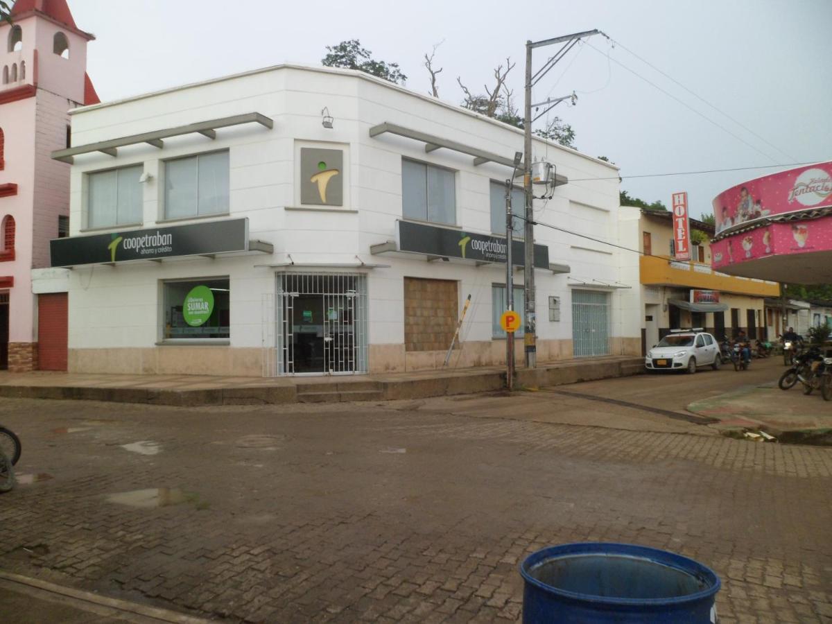 Hostal Princesa Katia Necocli Exterior photo